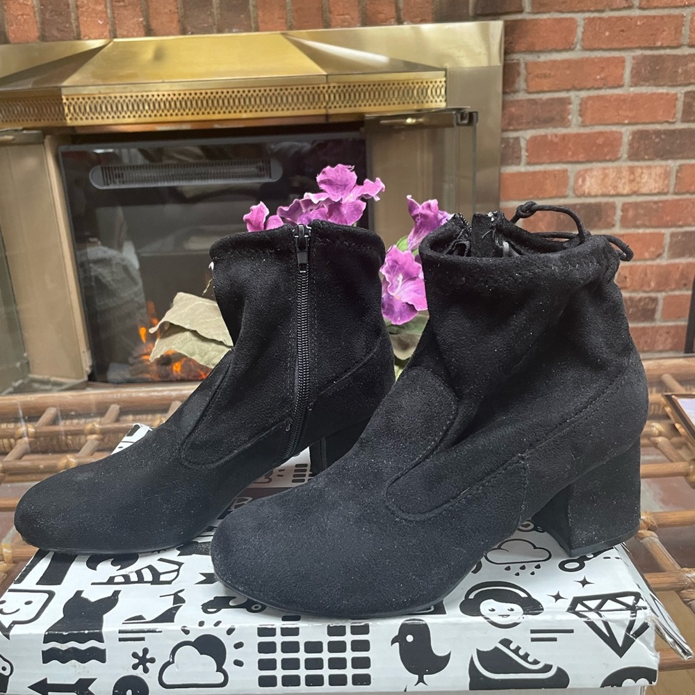 Elegant Black Women's Ankle Boots